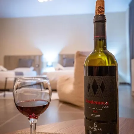 호텔 Altobelo Vlorë